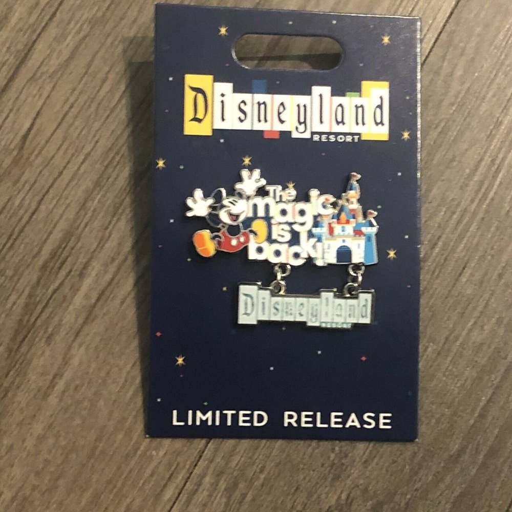 2021 Disneyland Resort The Magic Is Back Mickey Mouse Limited Release Pin